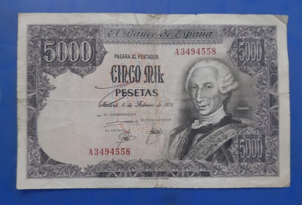 Spain - 5000 Pesetas - 1976 Issue - ** a tear on right center
